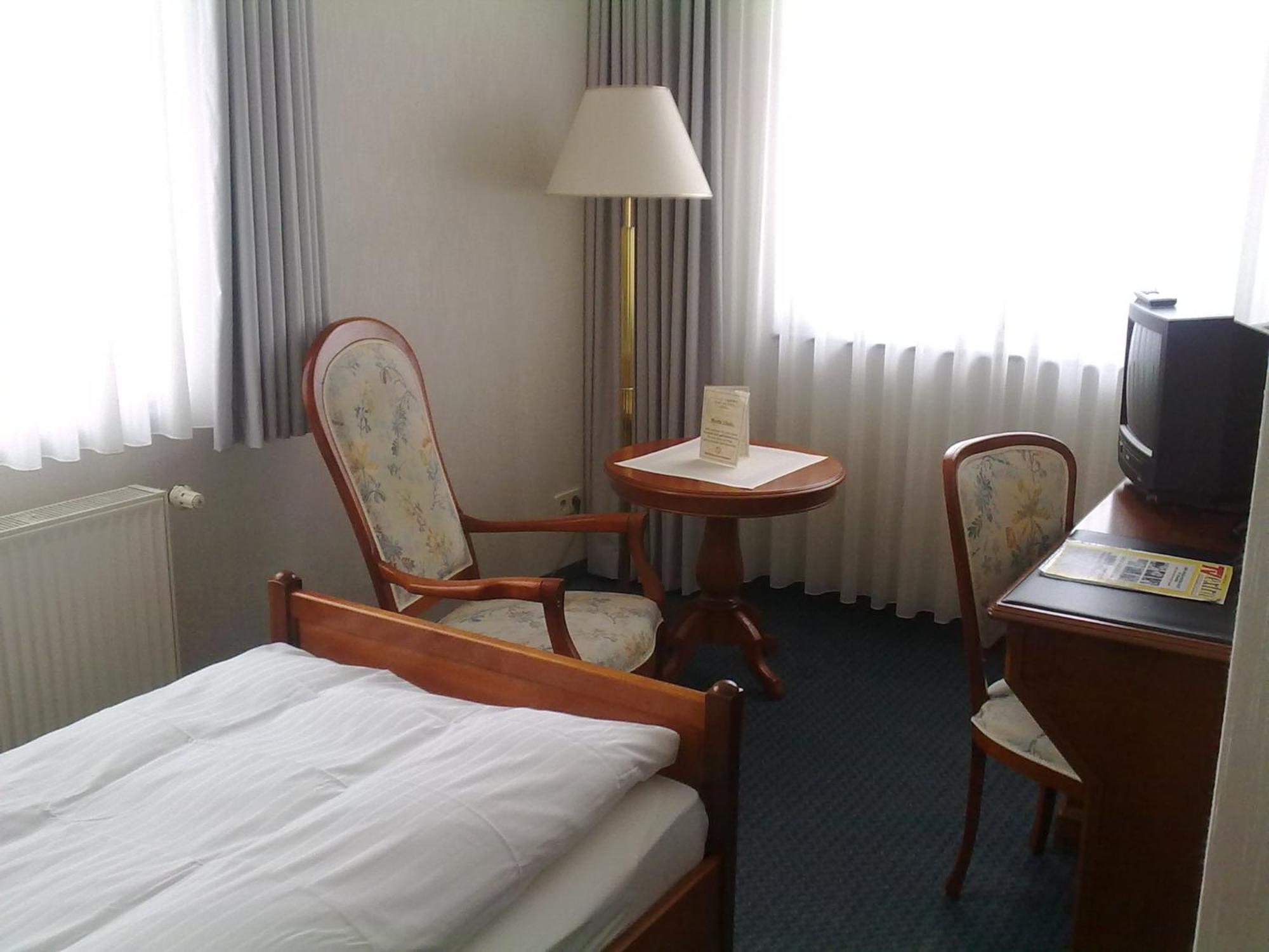 Hotel Ascania 애세르슬레벤 외부 사진